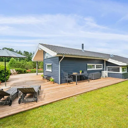 Beautifully Maintained, Elevated With Spa, Large Terraces And Stunning Views Close To Handrup Beach, Mols Bjerge And The Charming Town Prázdninový dům Ebeltoft