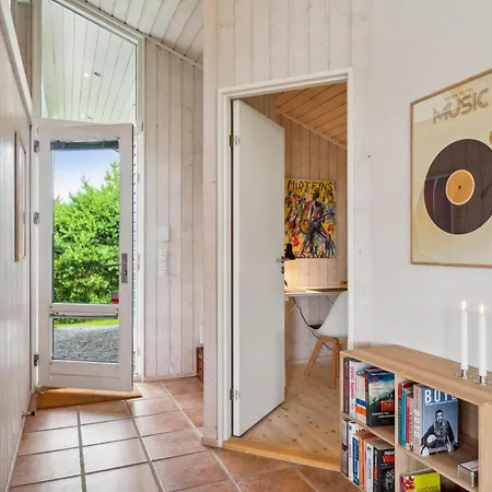 Beautifully Maintained, Elevated With Spa, Large Terraces And Stunning Views Close To Handrup Beach, Mols Bjerge And The Charming Town *